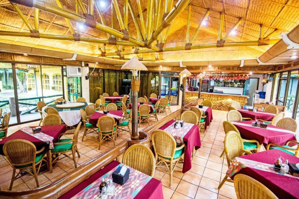 Family Country Hotel And Convention Centre General Santos City Kültér fotó