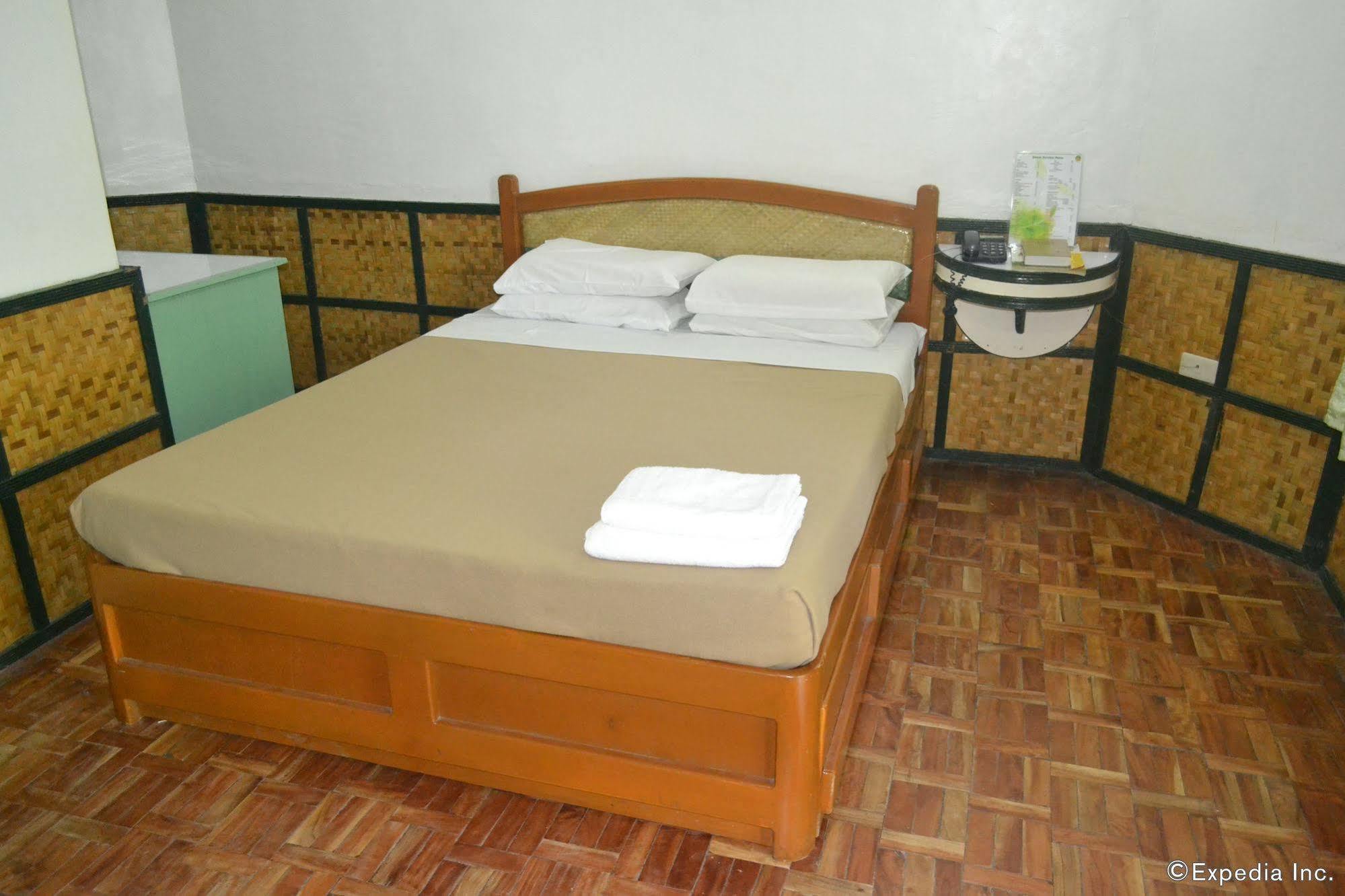 Family Country Hotel And Convention Centre General Santos City Kültér fotó